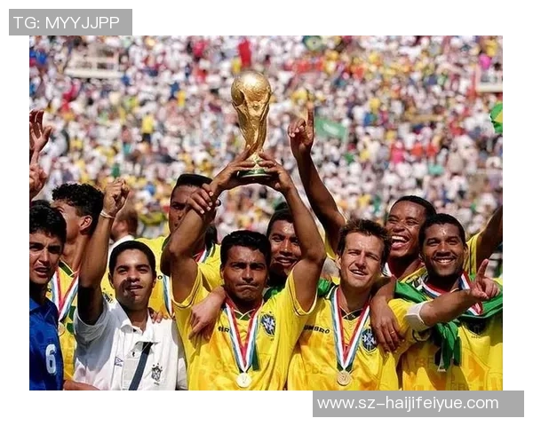 足球明星球星奖杯的辉煌历程与传奇瞬间回顾